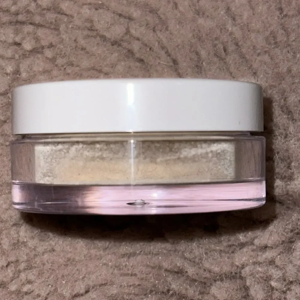 BECCA this powder